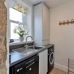 Tatil Evi Finest Retreats - The Old Estate Office Nr Hall