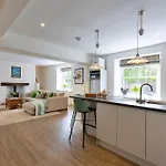 Tatil Evi Finest Retreats - The Old Estate Office Nr Hall