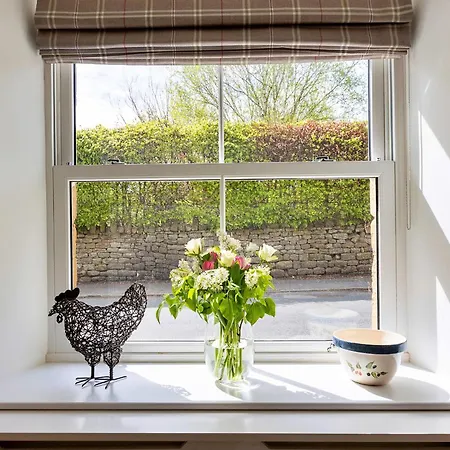 Finest Retreats - The Old Estate Office Nr Hall Holiday home