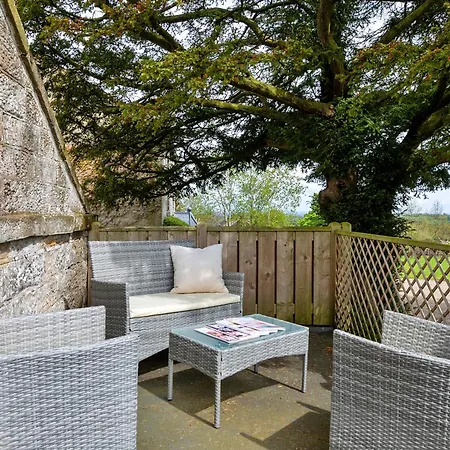 Finest Retreats - The Old Estate Office Nr Hall Hébergement de vacances *